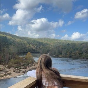 Meet your Posher, Emily